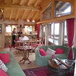 Chalet El Condor